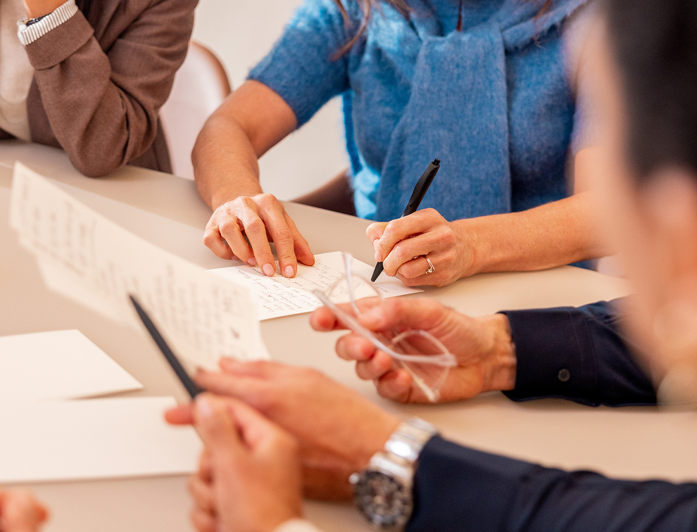 Business-people-taking-notes-1_Feb-26_crop