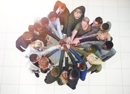 Construindo uma Rede de Embaixadores da Mudança Global com Matthews International