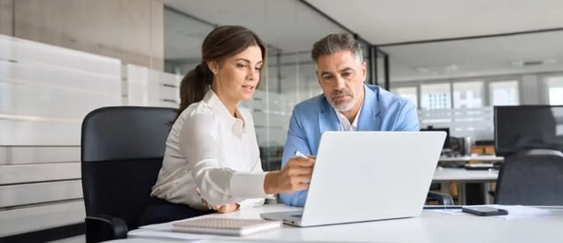 Nudging – ein wohlmeinender Schubs oder hinterhältige Manipulation?