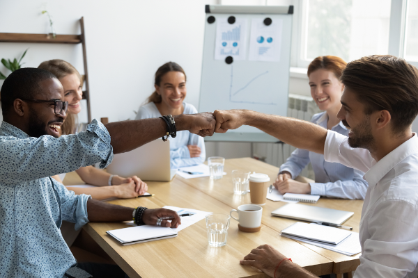 Gestão de Mudanças e Gestão de Projetos: Uma comparação lado a lado